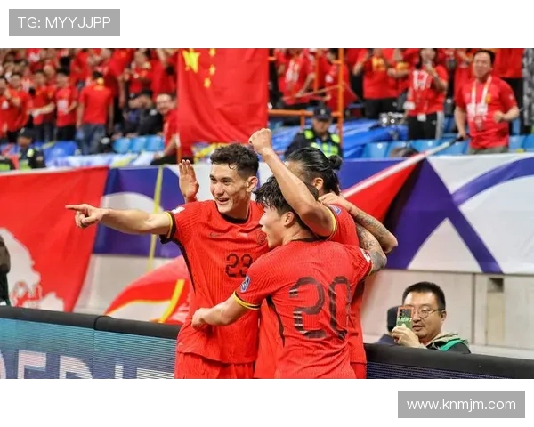 国足再迎关键之战全队誓夺胜利为球迷献上精彩对决 国足再迎关键之战全队誓夺胜利为球迷献上精彩对决