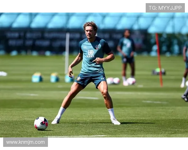 布莱克本足球俱乐部历史、成就与未来展望解析 布莱克本足球俱乐部历史、成就与未来展望解析