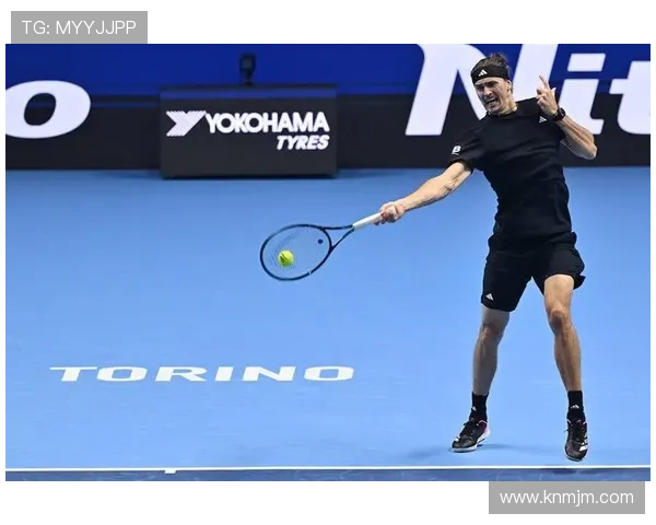 全球网球赛季新动向:顶级球员亮相赛场争夺年终总决赛席位 全球网球赛季新动向:顶级球员亮相赛场争夺年终总决赛席位