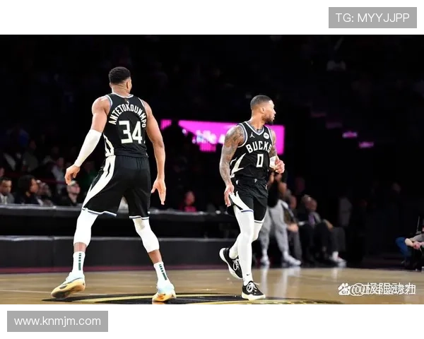 詹姆斯领衔湖人迎战雄鹿字母哥 赛季初冲击强队排名目标