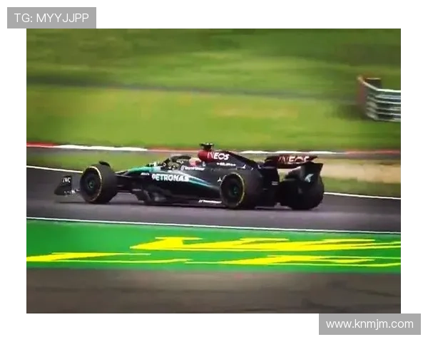F1赛季最新动向：车队策略调整与车手表现引发激烈争议