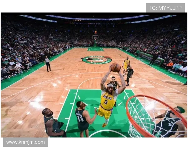 勒布朗詹姆斯打破历史得分记录 湖人击败凯尔特人迎来重要胜利