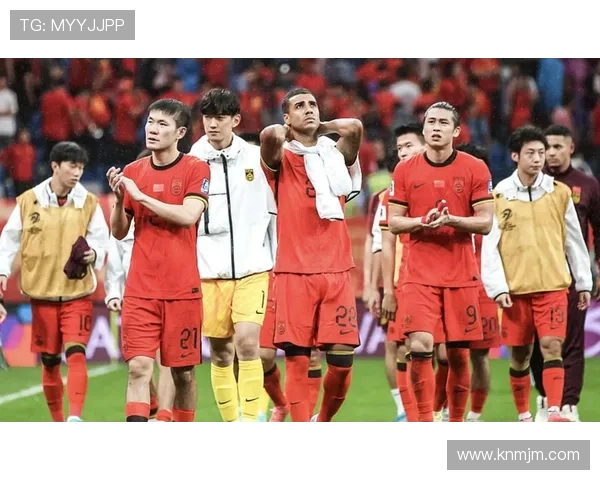 国足球员逆转夺冠引爆全场激情赛事震撼球迷热议不断瞬间登顶热搜