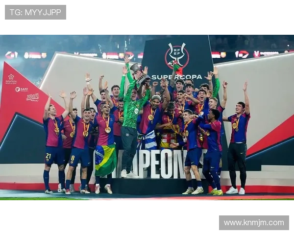 西甲联赛焦点战升温皇马巴萨争冠格局再起波澜新赛季形势解析前瞻