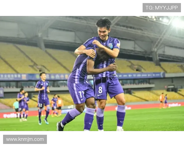 里昂俱乐部宣布重建计划引发关注 球队未来发展将聚焦青训和引援策略